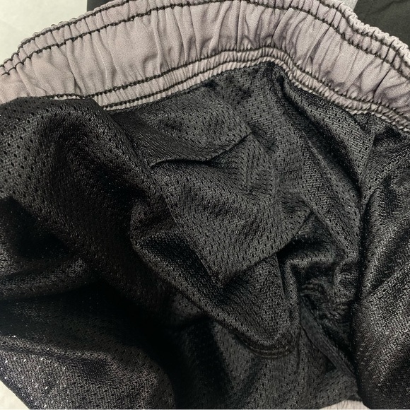 Nike Shorts Black Grey Swim Trunks Lined Pocket Swoosh Swimsuit - Picture 4 of 8